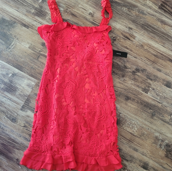 Lulus Dresses & Skirts - Lulus red lace sleevless knee length dress